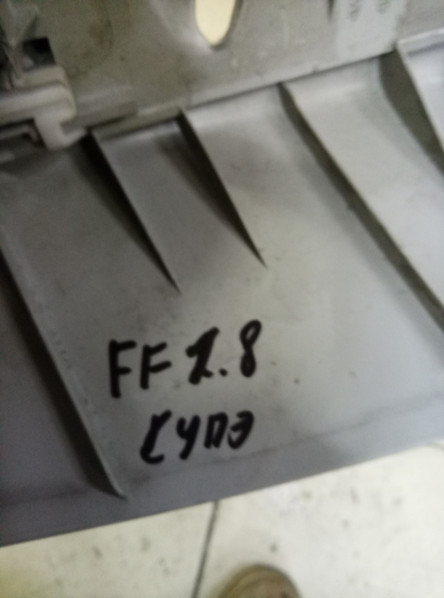 Обшивка стойки Ford Focus 2 2005-2008 4M51A24582A на Ford Focus 2