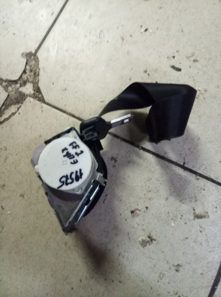 Ремень безопасности Ford Focus 2 2005-2008 на Ford Focus 2