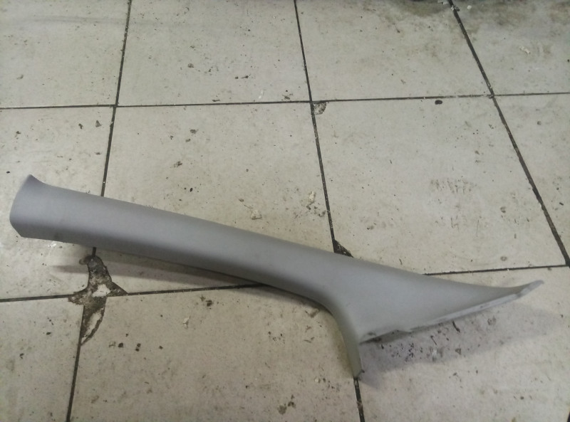 Обшивка стойки Ford Focus 2 2005-2008 4M51A03199A на Ford Focus 2
