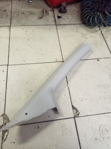 Обшивка стойки Ford Focus 2 2005-2008 4M51A03198A на Ford Focus 2