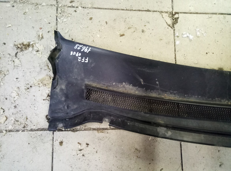 Решетка стеклооч. (планка под лобовое стекло) Ford Focus 2 2005-2008 на Ford Focus 2