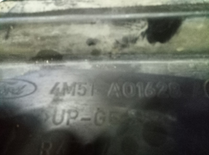 Решетка стеклооч. (планка под лобовое стекло) Ford Focus 2 2005-2008 на Ford Focus 2
