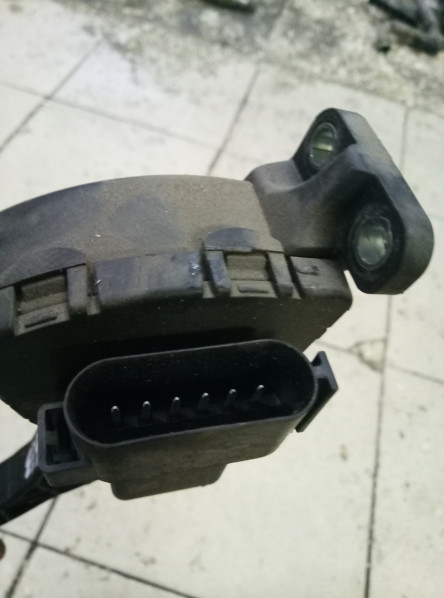 Педаль газа Ford Focus 2 2005-2008 на Ford Focus 2