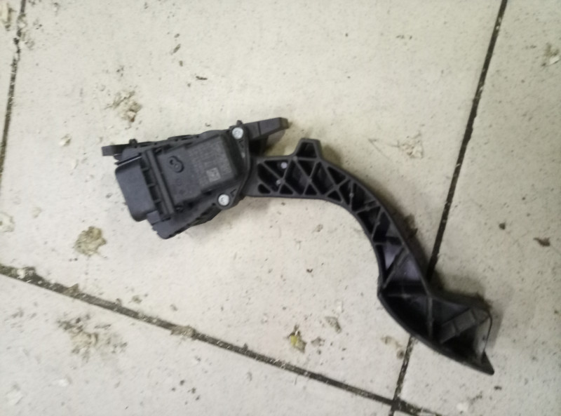 Педаль газа Ford Focus 2 2005-2008 на Ford Focus 2