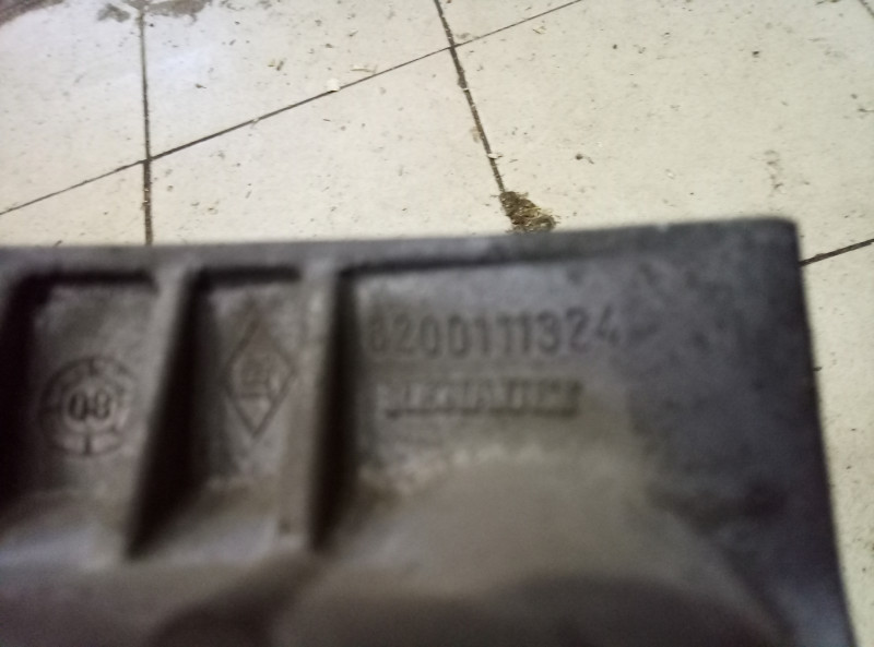 Кронштейн КПП Renault Symbol 2 2008-2012 на Renault Symbol 2