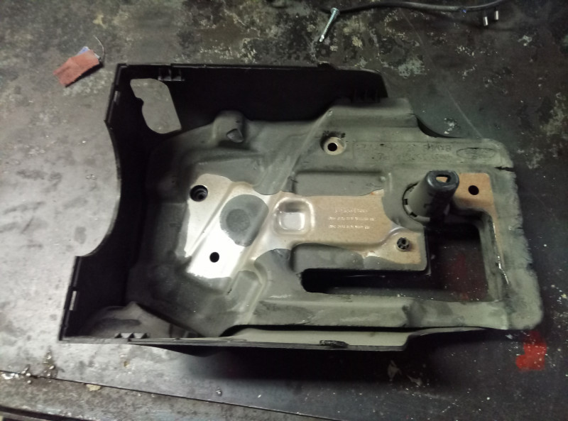 Кожух рулевой колонки нижний Ford Focus 2 2005-2008 на Ford Focus 2