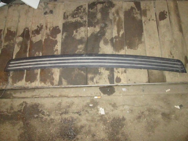 Накладка заднего бампера под номер Land Rover Discovery 3 2004-2009 на Land Rover Discovery 3