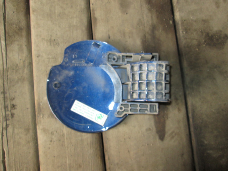 Лючок бензобака Peugeot 307 2001-2008 на Peugeot 307