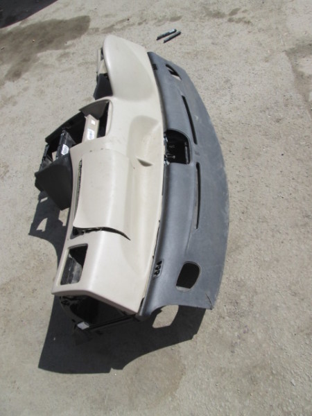 Торпедо Peugeot 307 2001-2008 на Peugeot 307
