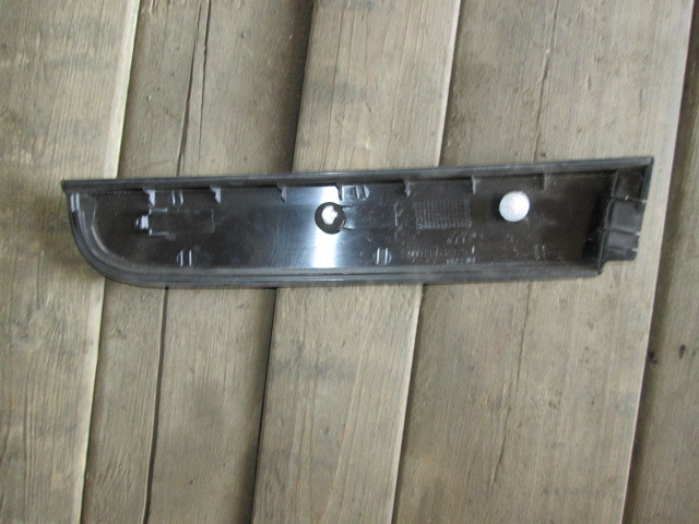 Накладка двери задней Nissan Tiida C11 2004-2012 на Nissan Tiida C11