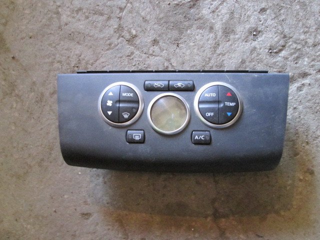 Блок управления климатической установкой Nissan Tiida C11 2004-2012   27500EM00A на Nissan Tiida C11