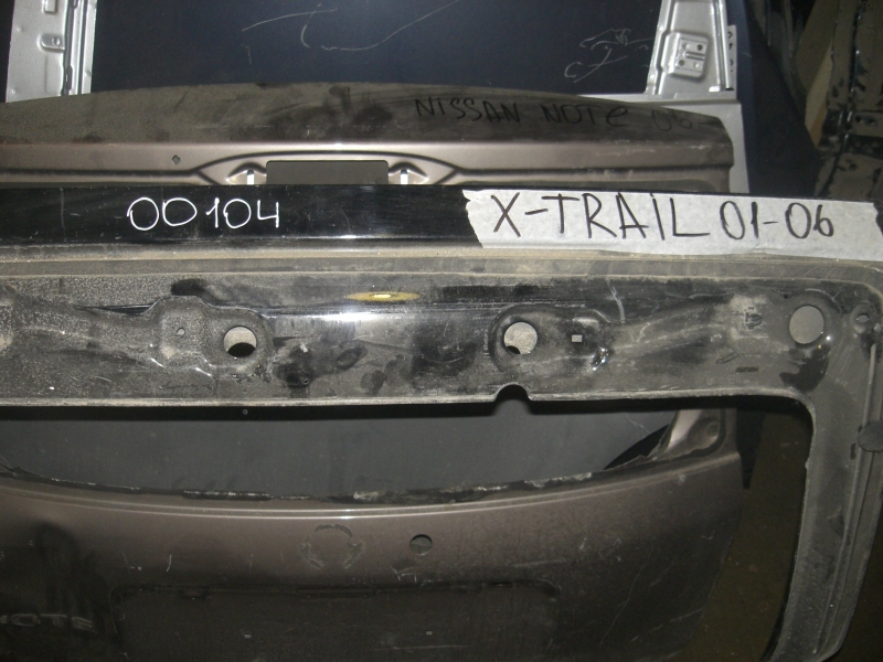 Дверь багажника Nissan X-Trail T30 2001-2007 на Nissan X-Trail T30