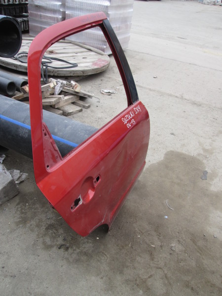 Дверь задняя правая Suzuki SX4 (Classic) 2006-2009 на Suzuki SX4 (Classic)