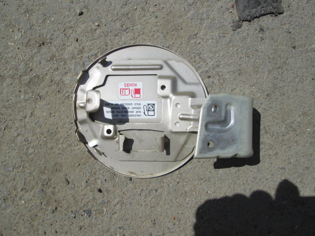 Лючок бензобака Suzuki SX4 (Classic) 2006-2009 на Suzuki SX4 (Classic)