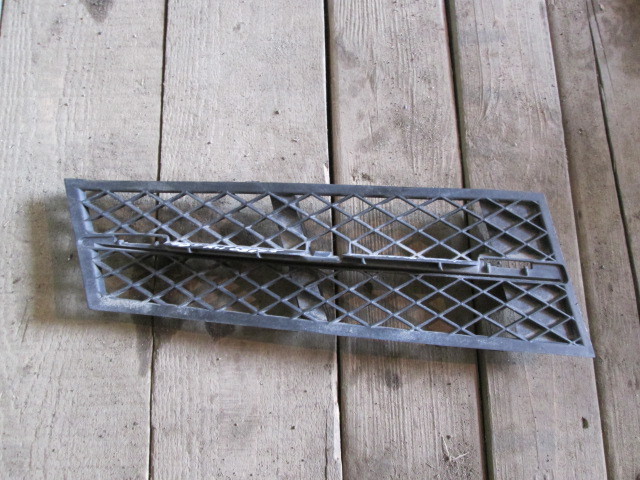 Решетка в бампер правая BMW 5-Series(F10,F11,F07) 2009-2013 на BMW 5-Series(F10,F11,F07)