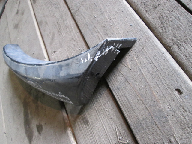 Накладка заднего бампера Mitsubishi Pajero IV 2006-2011 на Mitsubishi Pajero IV