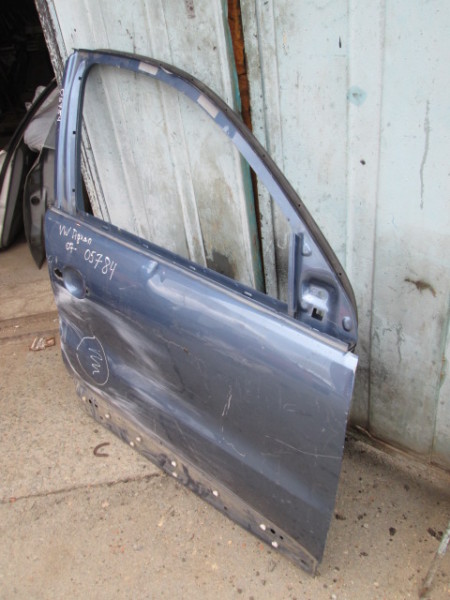 Дверь передняя правая Volkswagen Tiguan I 2007-2011 на Volkswagen Tiguan I