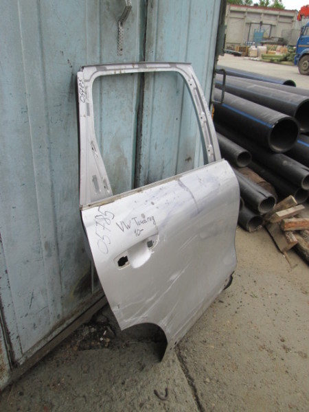 Дверь задняя правая Volkswagen Touareg 2 2010-2014 на Volkswagen Touareg 2