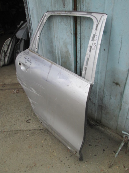 Дверь задняя правая Volkswagen Touareg 2 2010-2014 на Volkswagen Touareg 2