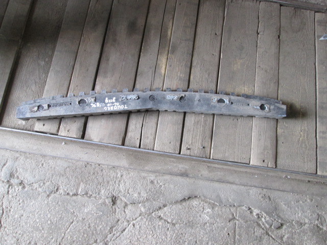 Наполнитель заднего бампера Volkswagen Touareg  2002-2008 на Volkswagen Touareg 
