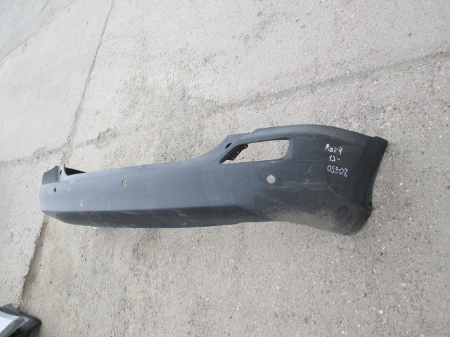 Бампер задний Toyota RAV 4  (CA40) 2012-2015 на Toyota RAV 4  (CA40)
