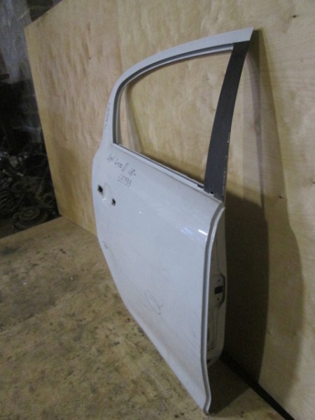 Дверь задняя правая Opel Corsa D  2010-2014 на Opel Corsa D 