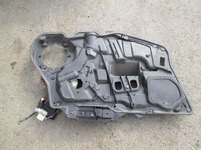 Панель двери передней правой Mazda 6(GG) 2002-2005 на Mazda 6(GG)