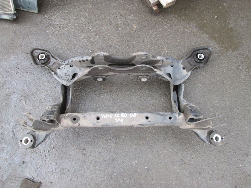 Балка задняя Volvo XC60  2008-2013 на Volvo XC60 