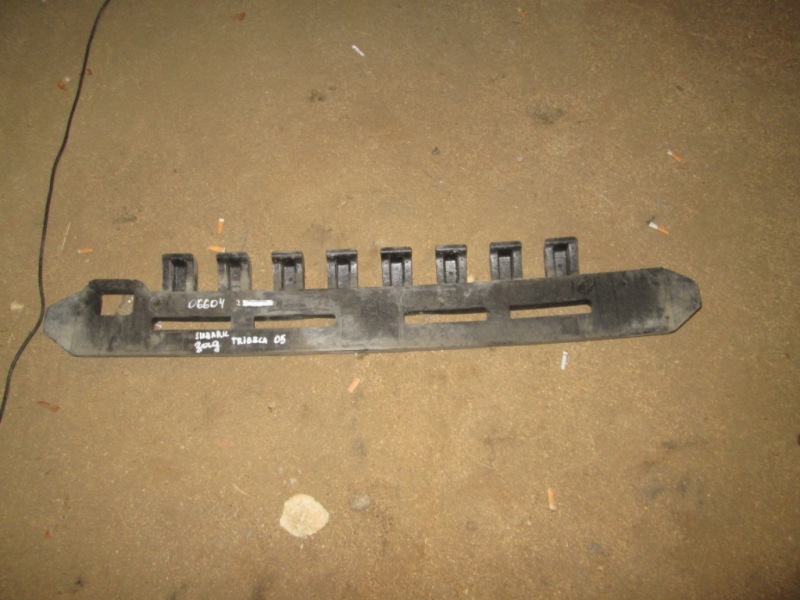 Наполнитель заднего бампера Subaru Tribeca  2004-2007 на Subaru Tribeca 