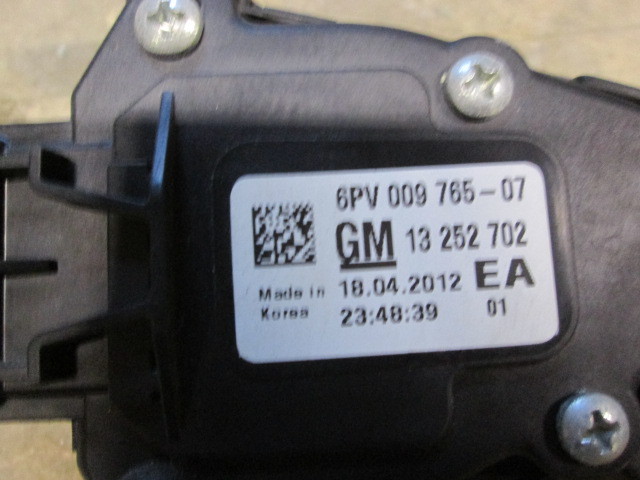 Педаль газа Chevrolet Cruze 2009-2013 на Chevrolet Cruze