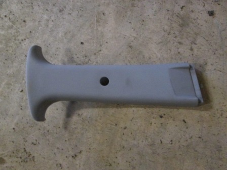 Oбшивка средней стойки правая верхняя Hyundai Getz  2002-2012 858401C010 на Hyundai Getz 