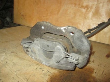 Суппорт передний правый  Ford Focus 2 2005-2008 на Ford Focus 2