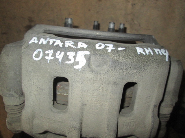 Суппорт передний правый Opel Antara  2006-2011 на Opel Antara 