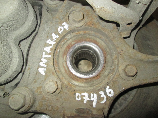 Кулак поворотный передний правый Opel Antara  2006-2011 на Opel Antara 