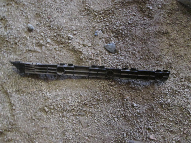 Кронштейн заднего бампера Toyota Camry V40 2006-2011 на Toyota Camry V40