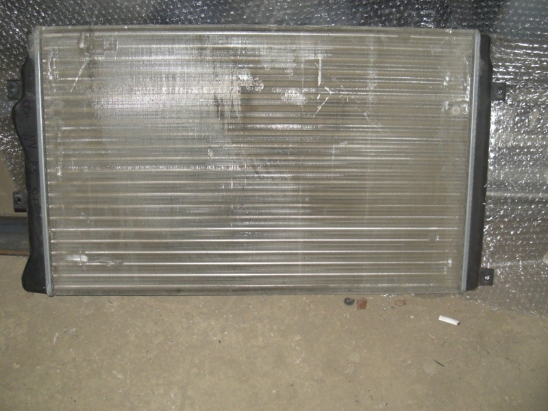 Радиатор основной Volkswagen Golf 5 2003-2009   1K0121253BB на Volkswagen Golf 5
