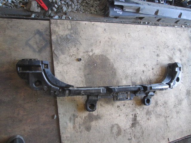 Кронштейн заднего бампера BMW X1 (E84) 2009-2012 на BMW X1 (E84)