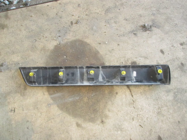 Накладка двери задней Volvo XC60  2008-2013 на Volvo XC60 