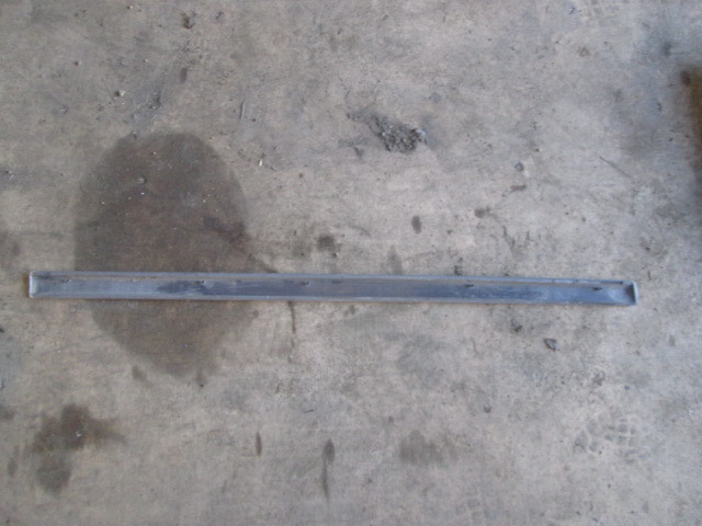 Накладка двери передней правой Skoda Octavia 2 2004-2008 на Skoda Octavia 2