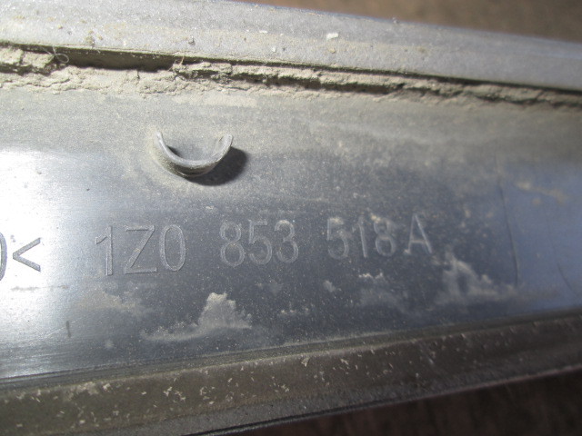 Накладка двери передней правой Skoda Octavia 2 2004-2008 на Skoda Octavia 2