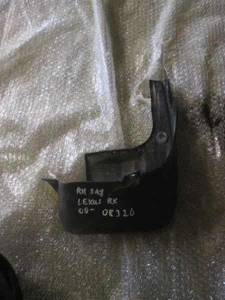 Брызговик задний правый Lexus RX 3 2009-2012 на Lexus RX 3