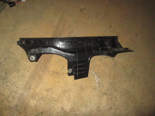 Накладка порога задняя правая(внутри) Mitsubishi Lancer X 2007-н.в. 7656A0 на Mitsubishi Lancer X