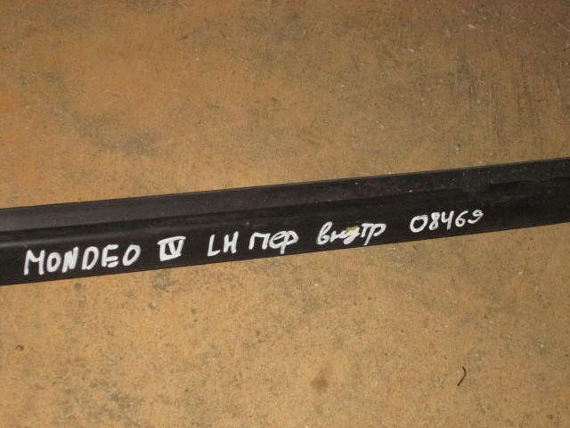 Бархотка стекла двери Ford Mondeo 4 2007-2010 на Ford Mondeo 4