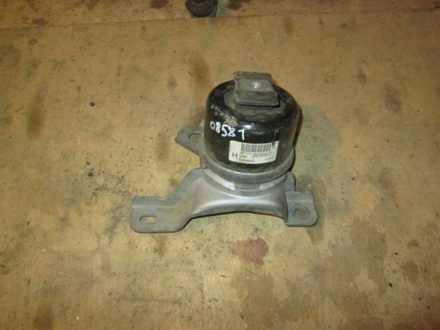 Кронштейн двигателя правый Ford Mondeo 4 2007-2010 на Ford Mondeo 4