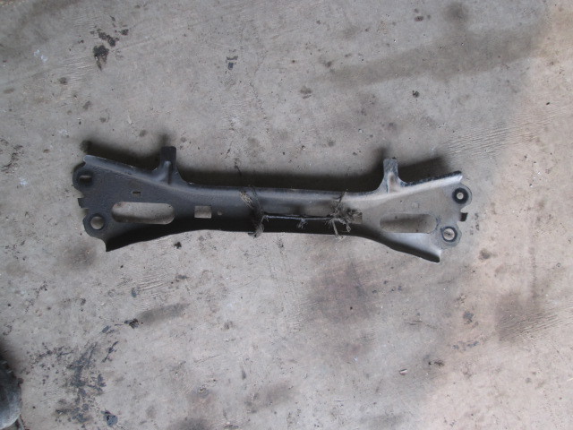 Кронштейн передней балки Ford Mondeo 4 2007-2010 на Ford Mondeo 4