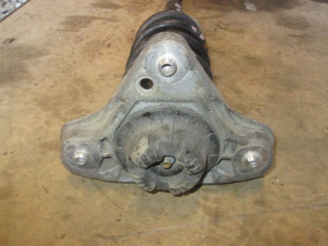 Амортизатор задний левый Audi A4 (B5) 1994-1997 на Audi A4 (B5)