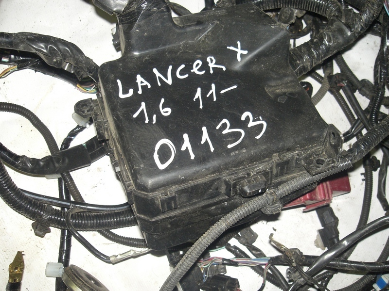 Блок предохранителей с проводкой Mitsubishi Lancer X 2007-н.в. на Mitsubishi Lancer X