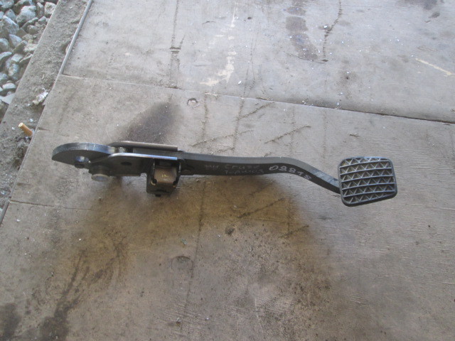 Педаль тормоза Chevrolet Cruze 2009-2013 на Chevrolet Cruze