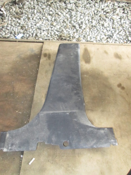 Обшивка стойки Hyundai ix35  2010-2015 на Hyundai ix35 