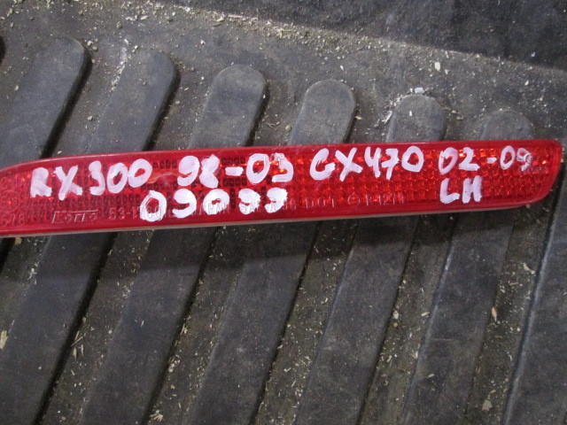 Отражатель в бампер левый Lexus RX (XU10) 1997-2003 на Lexus RX (XU10)